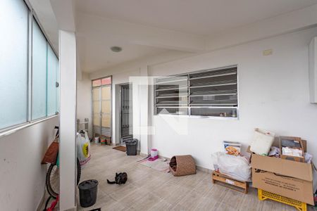 Casa para alugar com 220m², 4 quartos e 2 vagasÁrea de serviço 