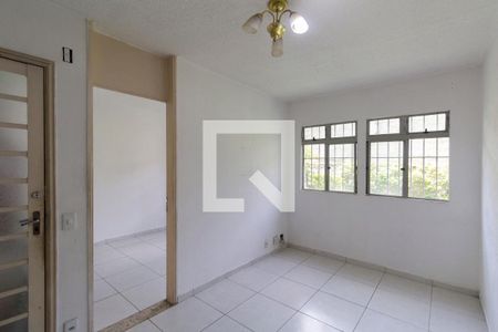 Sala de apartamento para alugar com 2 quartos, 47m² em Jardim Casa Pintada, São Paulo
