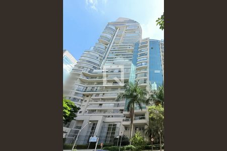 Apartamento à venda com 77m², 2 quartos e 1 vagaFachada