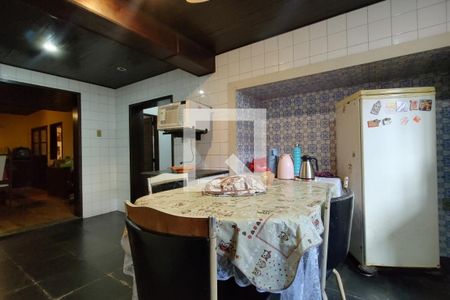 Casa de condomínio à venda com 437m², 4 quartos e 1 vagaCozinha - Armários