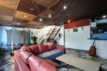 Casa de condomínio à venda com 437m², 4 quartos e 1 vagaSala 2