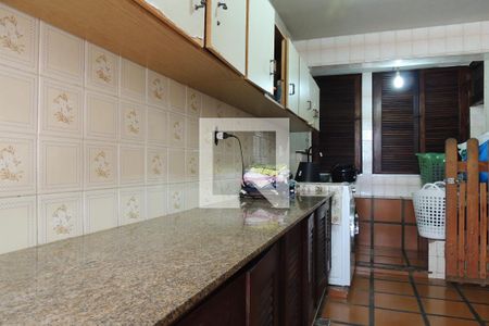 Casa de condomínio à venda com 437m², 4 quartos e 1 vagaÁrea de Serviço 2