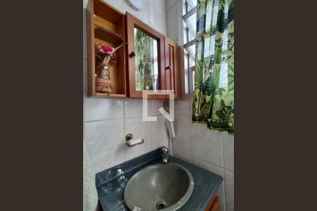 Casa de condomínio à venda com 437m², 4 quartos e 1 vagaBanheiro da Suíte 4