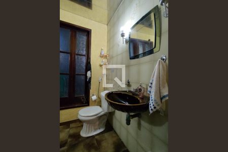 Casa de condomínio à venda com 437m², 4 quartos e 1 vagaLavabo