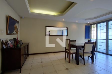 Sala 1 de casa de condomínio à venda com 4 quartos, 437m² em Freguesia (jacarepaguá), Rio de Janeiro