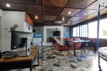 Casa de condomínio à venda com 437m², 4 quartos e 1 vagaSala 2