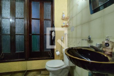 Casa de condomínio à venda com 437m², 4 quartos e 1 vagaLavabo