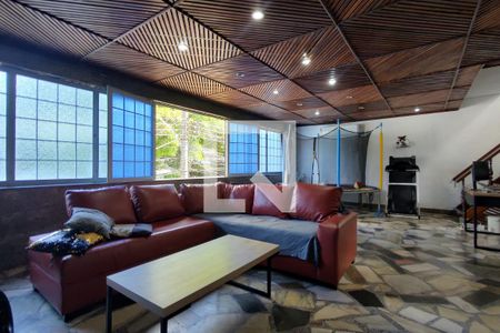 Casa de condomínio à venda com 437m², 4 quartos e 1 vagaSala 2