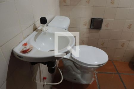 Casa de condomínio à venda com 437m², 4 quartos e 1 vagaBanheiro de serviço