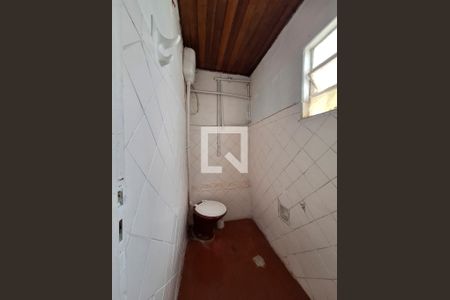 Casa à venda com 464m², 3 quartos e 2 vagas Casa à venda com 464m², 3 quartos e 2 vagasBanheiro