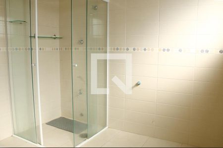 Casa à venda com 740m², 4 quartos e 2 vagasBanheiro Corredor