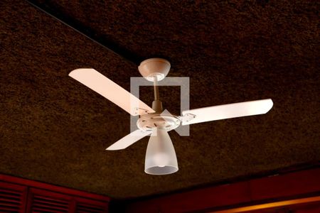 Casa à venda com 740m², 4 quartos e 2 vagasVentilador teto quarto 2