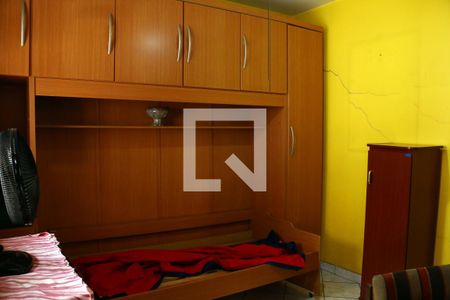 Casa à venda com 740m², 4 quartos e 2 vagasQuarto