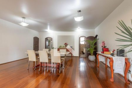 Sala de apartamento para alugar com 4 quartos, 244m² em Santo Agostinho, Belo Horizonte