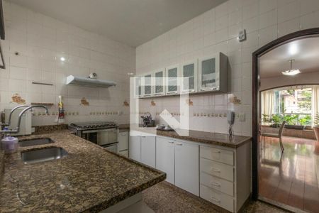 Apartamento à venda com 244m², 4 quartos e 3 vagasCozinha