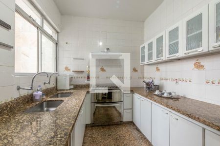 Apartamento à venda com 244m², 4 quartos e 3 vagasCozinha