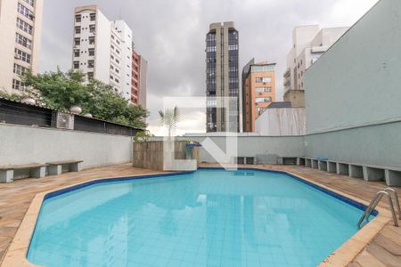 Apartamento à venda com 244m², 4 quartos e 3 vagasÁrea comum - Piscina