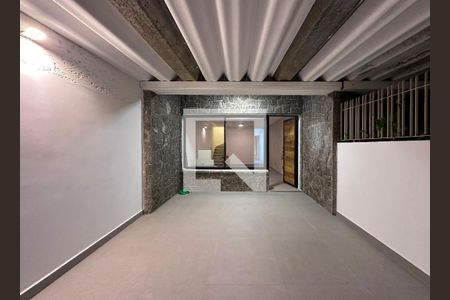 Casa à venda com 110m², 2 quartos e 1 vagaGaragem