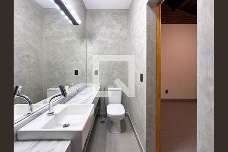 Casa à venda com 110m², 2 quartos e 1 vagaBanheiro Suíte