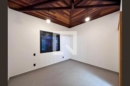 Casa à venda com 110m², 2 quartos e 1 vagaSuíte