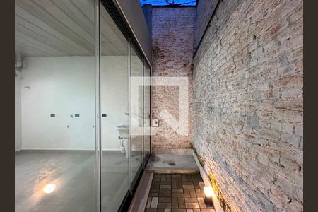 Casa à venda com 110m², 2 quartos e 1 vagaVaranda Fundos