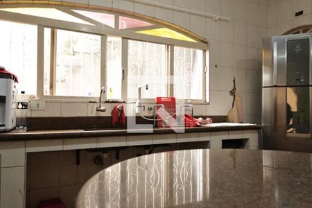 Casa para alugar com 400m², 4 quartos e 6 vagascozinha