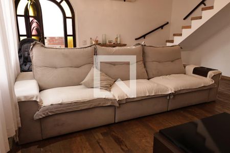 Casa para alugar com 400m², 4 quartos e 6 vagassala