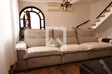 Casa para alugar com 400m², 4 quartos e 6 vagassala