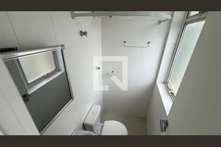 Apartamento para alugar com 180m², 3 quartos e 2 vagas Apartamento para alugar com 180m², 3 quartos e 2 vagasBanheiro de serviço