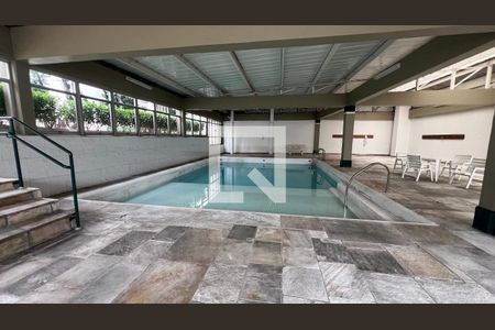 Apartamento para alugar com 180m², 3 quartos e 2 vagas Apartamento para alugar com 180m², 3 quartos e 2 vagasPiscina Coberta