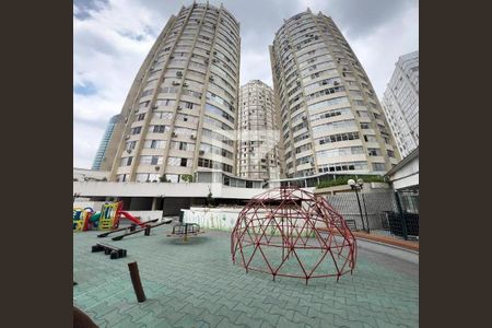 Apartamento para alugar com 180m², 3 quartos e 2 vagas Apartamento para alugar com 180m², 3 quartos e 2 vagasFachada