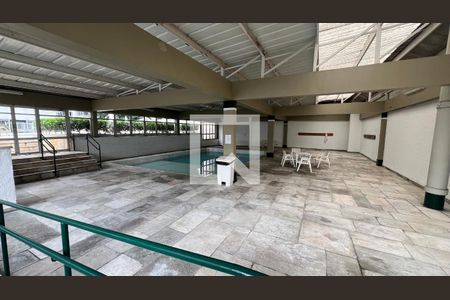Apartamento para alugar com 180m², 3 quartos e 2 vagas Apartamento para alugar com 180m², 3 quartos e 2 vagasPiscina Coberta