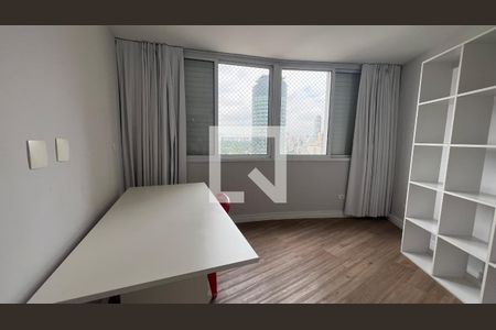 Apartamento para alugar com 180m², 3 quartos e 2 vagas Apartamento para alugar com 180m², 3 quartos e 2 vagasQuarto 2