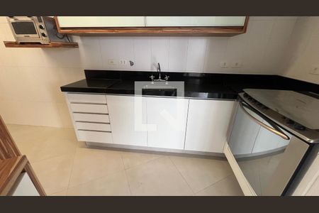 Apartamento para alugar com 180m², 3 quartos e 2 vagas Apartamento para alugar com 180m², 3 quartos e 2 vagasCozinha