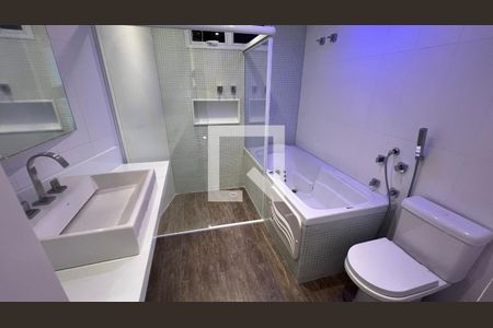 Apartamento para alugar com 180m², 3 quartos e 2 vagas Apartamento para alugar com 180m², 3 quartos e 2 vagasBanheiro da Suíte