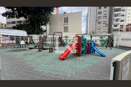 Apartamento para alugar com 180m², 3 quartos e 2 vagas Apartamento para alugar com 180m², 3 quartos e 2 vagasPlayground