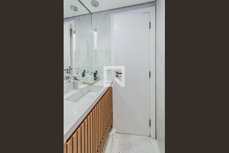 Apartamento à venda com 120m², 3 quartos e 2 vagas Apartamento à venda com 120m², 3 quartos e 2 vagasBanheiro