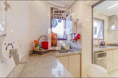 Apartamento à venda com 120m², 3 quartos e 2 vagas Apartamento à venda com 120m², 3 quartos e 2 vagasÁrea de Serviço