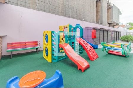 Apartamento à venda com 120m², 3 quartos e 2 vagas Apartamento à venda com 120m², 3 quartos e 2 vagasÁrea comum - Playground