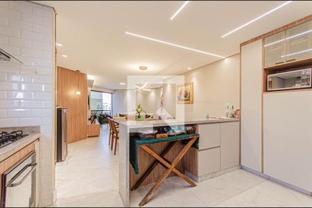 Apartamento à venda com 120m², 3 quartos e 2 vagas Apartamento à venda com 120m², 3 quartos e 2 vagasCozinha