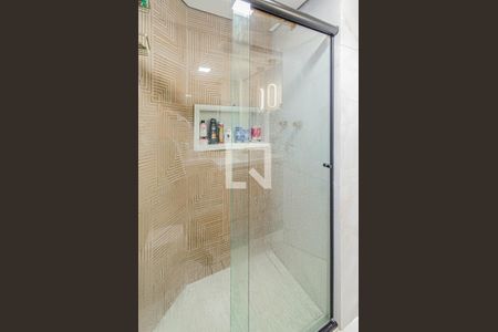 Apartamento à venda com 120m², 3 quartos e 2 vagas Apartamento à venda com 120m², 3 quartos e 2 vagasBanheiro da Suíte