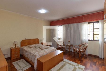 Casa à venda com 259m², 3 quartos e 2 vagasQuarto Suíte