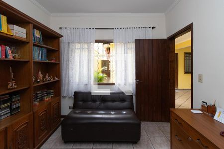 Casa à venda com 259m², 3 quartos e 2 vagasEscritorio