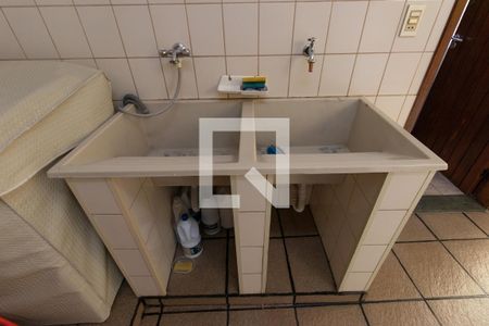 Casa à venda com 259m², 3 quartos e 2 vagasÁrea de Serviço