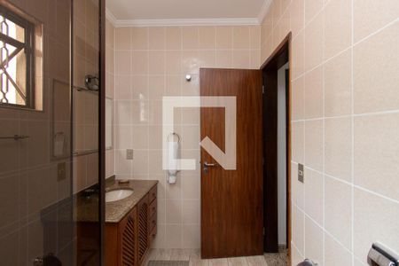 Casa à venda com 259m², 3 quartos e 2 vagasBanheiro Social