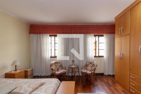 Casa à venda com 259m², 3 quartos e 2 vagasQuarto Suíte