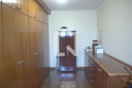 Casa para alugar com 350m², 4 quartos e 5 vagasCloset da suíte 2