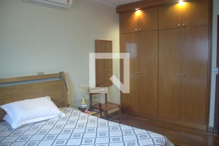 Casa para alugar com 350m², 4 quartos e 5 vagasSuíte 1