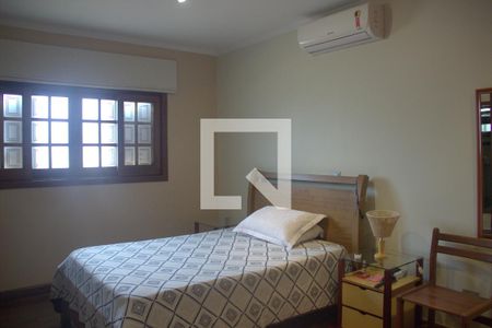 Casa para alugar com 350m², 4 quartos e 5 vagasSuíte 1