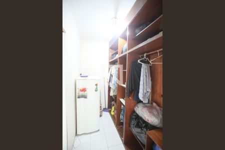 Casa à venda com 400m², 5 quartos e 4 vagasCloset da Suíte 2